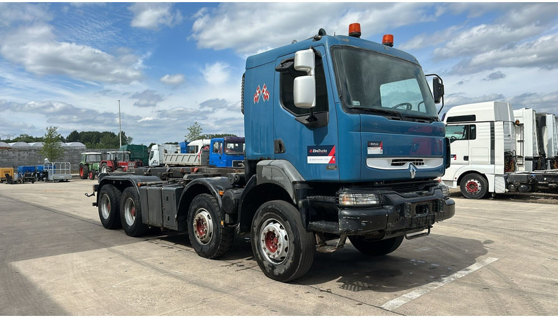 Renault KERAX 420 (8X4 / GRAND PONT / LAMES / BOITE MANUELLE / BONNE ETAT) - Caminhão chassi: foto 3 Renault KERAX 420 (8X4 / GRAND PONT / LAMES / BOITE MANUELLE / BONNE ETAT) - Caminhão chassi: foto 3