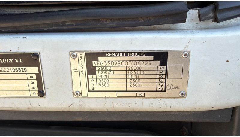 Locação de Renault Kerax 320 DCI (PARFAIT ETAT / CHASSIS LONGUE / LAMES / GRAND PONT / KM ORIGINAL) Renault Kerax 320 DCI (PARFAIT ETAT / CHASSIS LONGUE / LAMES / GRAND PONT / KM ORIGINAL): foto 16 Locação de Renault Kerax 320 DCI (PARFAIT ETAT / CHASSIS LONGUE / LAMES / GRAND PONT / KM ORIGINAL) Renault Kerax 320 DCI (PARFAIT ETAT / CHASSIS LONGUE / LAMES / GRAND PONT / KM ORIGINAL): foto 16