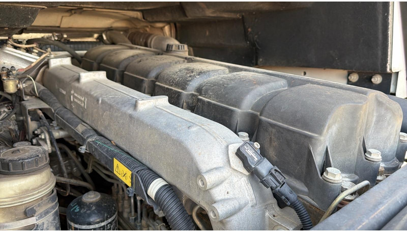 Locação de Renault Kerax 320 DCI (PARFAIT ETAT / CHASSIS LONGUE / LAMES / GRAND PONT / KM ORIGINAL) Renault Kerax 320 DCI (PARFAIT ETAT / CHASSIS LONGUE / LAMES / GRAND PONT / KM ORIGINAL): foto 12 Locação de Renault Kerax 320 DCI (PARFAIT ETAT / CHASSIS LONGUE / LAMES / GRAND PONT / KM ORIGINAL) Renault Kerax 320 DCI (PARFAIT ETAT / CHASSIS LONGUE / LAMES / GRAND PONT / KM ORIGINAL): foto 12