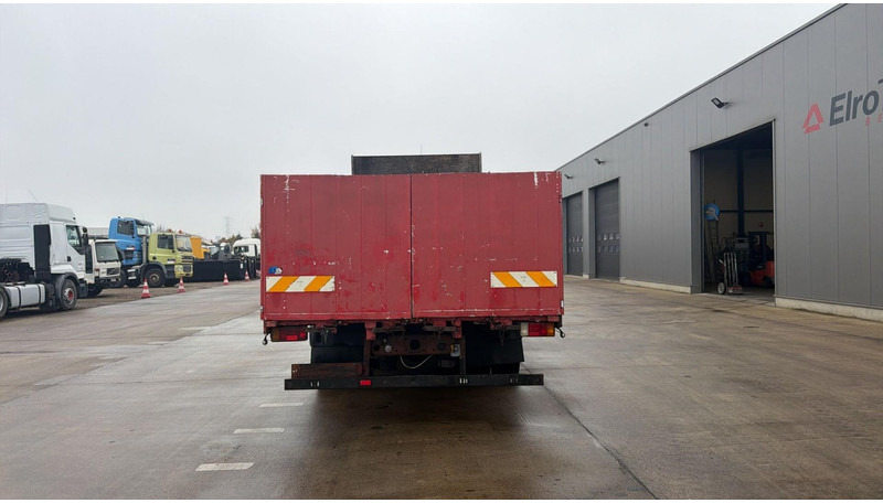 Renault Premium 340 (POMPE MANUELLE / MANUAL PUMP / PLATEAU LONGUE) - Camião de caixa aberta/ Plataforma: foto 5 Renault Premium 340 (POMPE MANUELLE / MANUAL PUMP / PLATEAU LONGUE) - Camião de caixa aberta/ Plataforma: foto 5