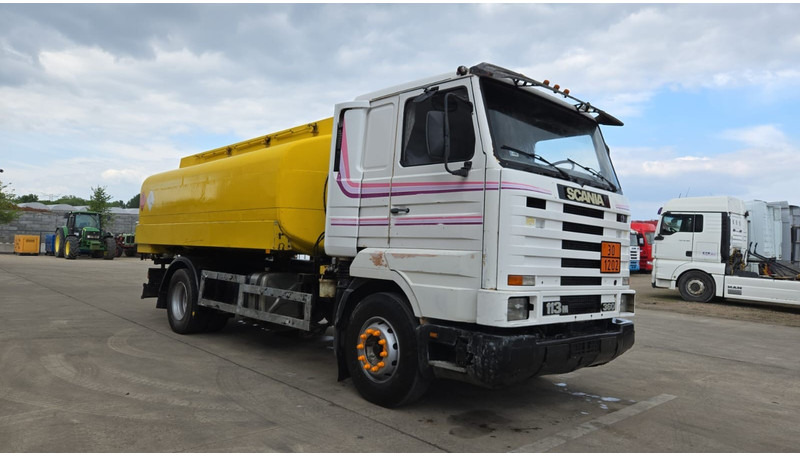Scania 113-360 (13500L / POMPE MANUELLE / MANUAL PUMP / TOP CONDITION / WITH PUMP + COUNTER !!) - Caminhão tanque: foto 3 Scania 113-360 (13500L / POMPE MANUELLE / MANUAL PUMP / TOP CONDITION / WITH PUMP + COUNTER !!) - Caminhão tanque: foto 3
