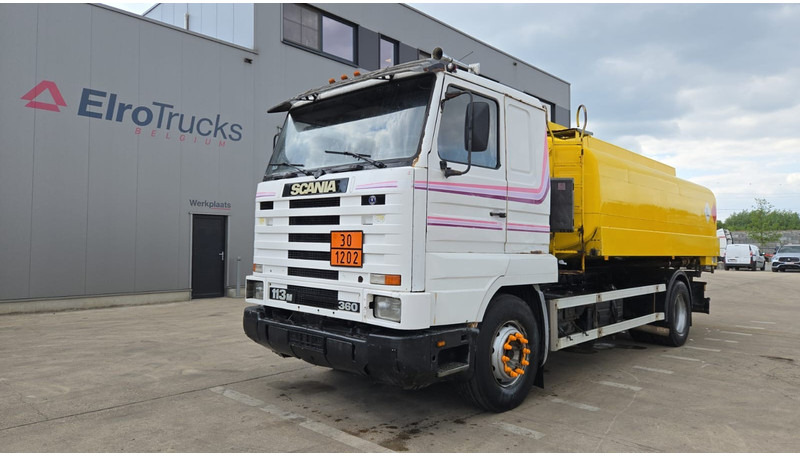 Scania 113-360 (13500L / POMPE MANUELLE / MANUAL PUMP / TOP CONDITION / WITH PUMP + COUNTER !!) - Caminhão tanque: foto 1 Scania 113-360 (13500L / POMPE MANUELLE / MANUAL PUMP / TOP CONDITION / WITH PUMP + COUNTER !!) - Caminhão tanque: foto 1