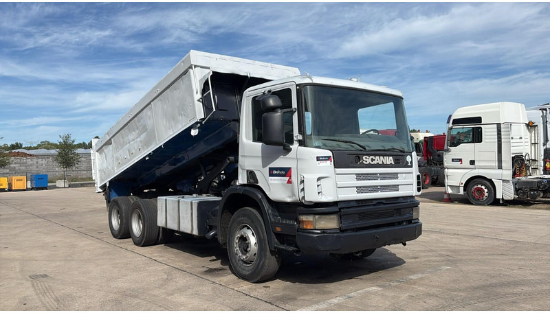 Scania 94 - 260 (BOITE MANUELLE / LAMES / STEEL SUSP. / 6X4 / MANUAL GEARBOX) - Caminhão basculante: foto 5 Scania 94 - 260 (BOITE MANUELLE / LAMES / STEEL SUSP. / 6X4 / MANUAL GEARBOX) - Caminhão basculante: foto 5