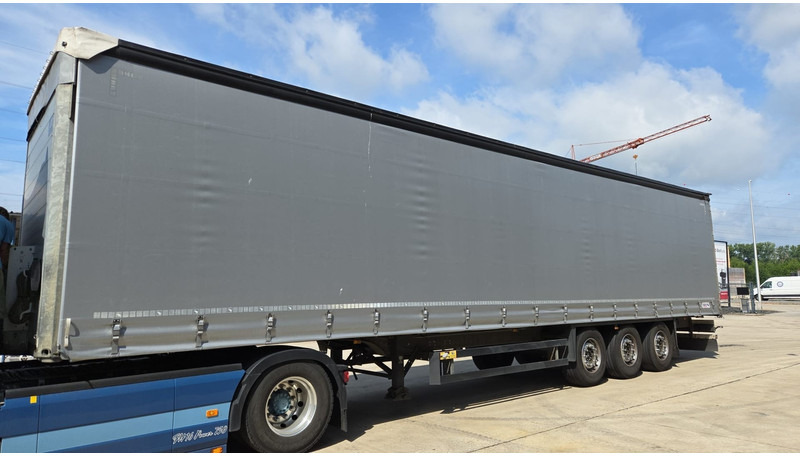 Schmitz Cargobull SCB*S3T (BELGIAN TRAILER / NEW CONDITON / TYRES 80% / NEW BRAKES / GALVANISED) - Semi-reboque de lona: foto 1 Schmitz Cargobull SCB*S3T (BELGIAN TRAILER / NEW CONDITON / TYRES 80% / NEW BRAKES / GALVANISED) - Semi-reboque de lona: foto 1
