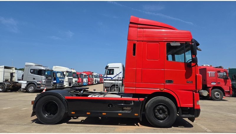 DAF XF 105.410 (BOITE MANUELLE / SUPER PROPRE !!! / TRES BONNE ETAT / AIRCO / MANUAL GEARBOX) - Tractor: foto 4 DAF XF 105.410 (BOITE MANUELLE / SUPER PROPRE !!! / TRES BONNE ETAT / AIRCO / MANUAL GEARBOX) - Tractor: foto 4