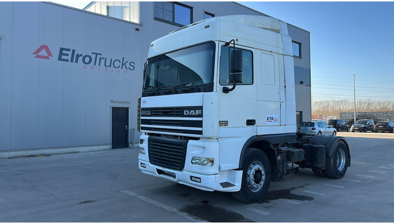 DAF XF 95.380 (EURO 2 / POMPE MANUELLE / MANUAL PUMP / BOITE MANUELLE / MANUAL GEARBOX) - Tractor: foto 1 DAF XF 95.380 (EURO 2 / POMPE MANUELLE / MANUAL PUMP / BOITE MANUELLE / MANUAL GEARBOX) - Tractor: foto 1
