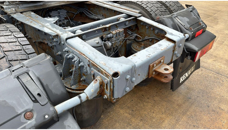 Renault Premium 370 (BOITE MANUELLE / PARFAIT ETAT / MANUAL GEARBOX) - Tractor: foto 4 Renault Premium 370 (BOITE MANUELLE / PARFAIT ETAT / MANUAL GEARBOX) - Tractor: foto 4