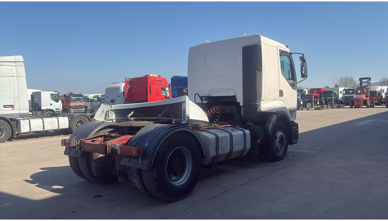 Renault Premium 385 (POMPE MANUELLE / MANUAL PUMP / BOITE MANUELLE / GRAND PONT) - Tractor: foto 3 Renault Premium 385 (POMPE MANUELLE / MANUAL PUMP / BOITE MANUELLE / GRAND PONT) - Tractor: foto 3