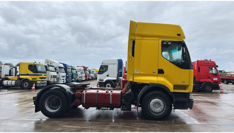 Renault Premium 400 (GRAND PONT / POMPE MANUELLE / PARFAIT) - Tractor: foto 5 Renault Premium 400 (GRAND PONT / POMPE MANUELLE / PARFAIT) - Tractor: foto 5