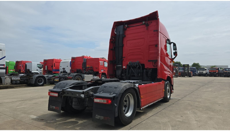 Volvo FH 500 (2 TANKS / VERY CLEAN CONDITION / AIRCO / EURO 6 / FULL SPOILERS) - Tractor: foto 5 Volvo FH 500 (2 TANKS / VERY CLEAN CONDITION / AIRCO / EURO 6 / FULL SPOILERS) - Tractor: foto 5