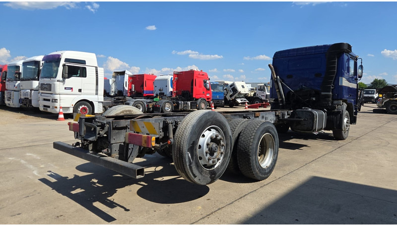 Volvo F 12 - 360 (FULL STEEL SUSPENSION / MANUAL PUMP / SUSP. LAMES / 6X2) - Caminhão chassi: foto 5 Volvo F 12 - 360 (FULL STEEL SUSPENSION / MANUAL PUMP / SUSP. LAMES / 6X2) - Caminhão chassi: foto 5
