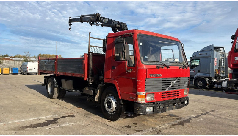 Volvo FL 10 - 320 (MANUAL PUMP / STEEL SUSP. / CRANE / LAMES / POMPE MANUELLE) - Camião de caixa aberta/ Plataforma, Caminhão grua: foto 3 Volvo FL 10 - 320 (MANUAL PUMP / STEEL SUSP. / CRANE / LAMES / POMPE MANUELLE) - Camião de caixa aberta/ Plataforma, Caminhão grua: foto 3