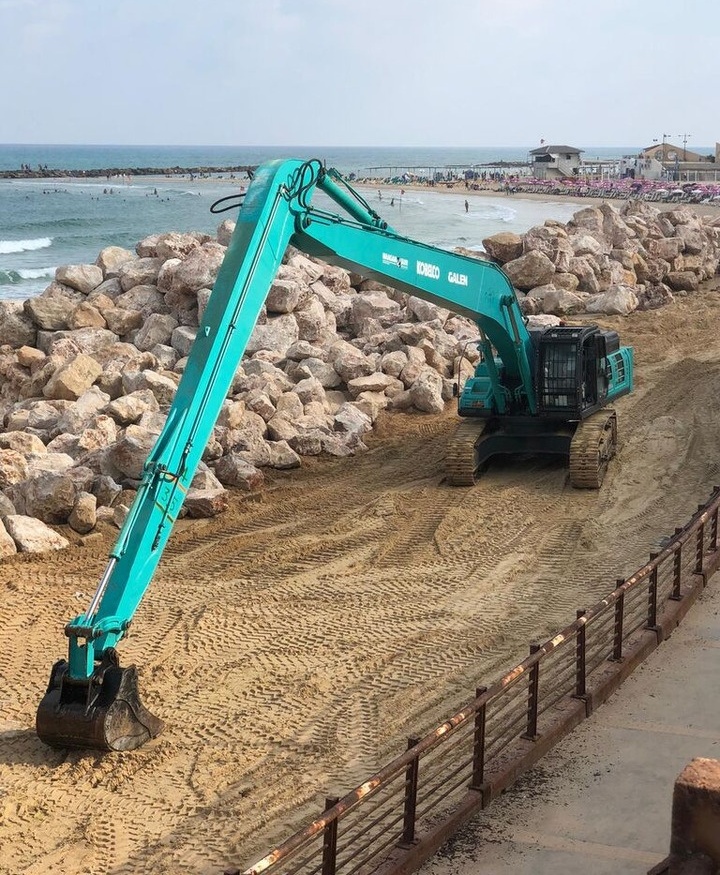Galen Kobelco SK500 - Lança de Escavadeira: foto 3 Galen Kobelco SK500 - Lança de Escavadeira: foto 3