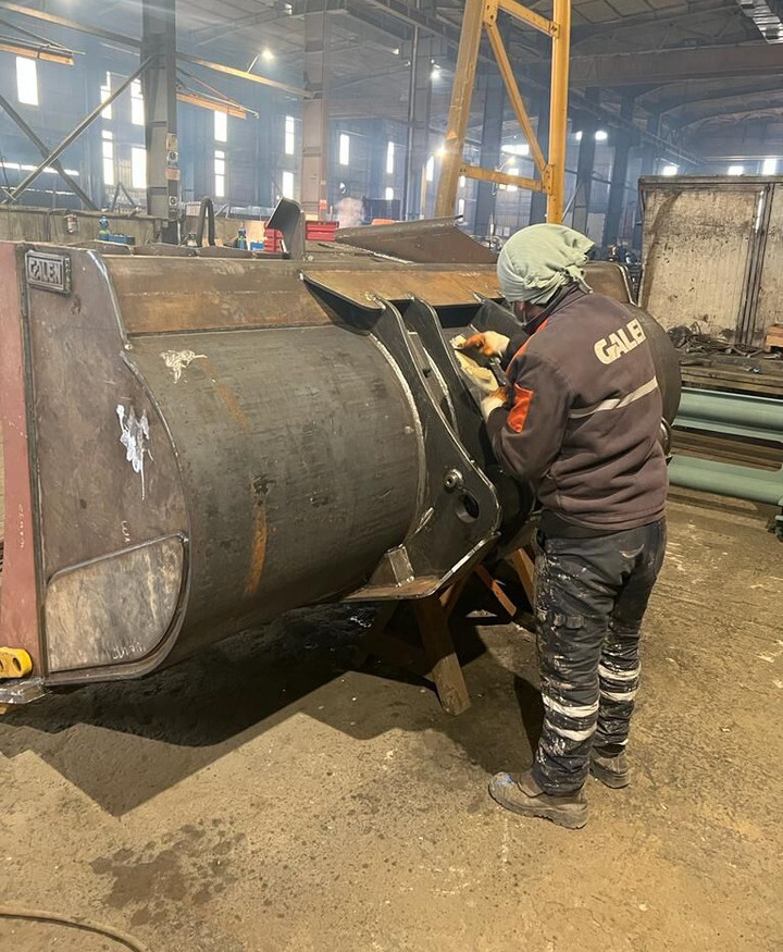 Komatsu WA430 - Balde para carregadeiras: foto 1 Komatsu WA430 - Balde para carregadeiras: foto 1