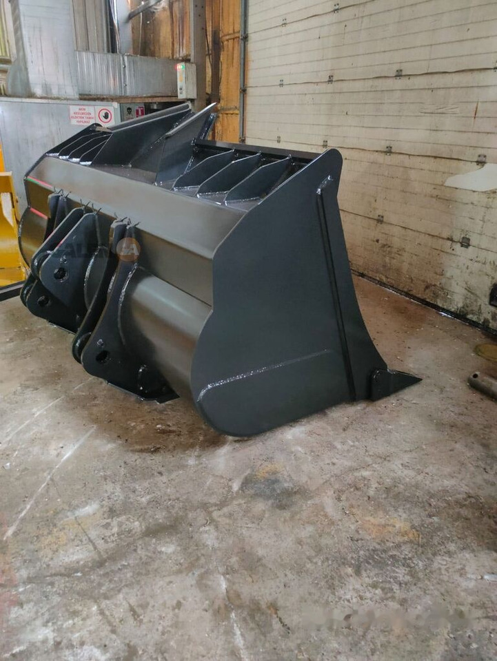 Liebherr L550 - Balde para carregadeiras: foto 4 Liebherr L550 - Balde para carregadeiras: foto 4