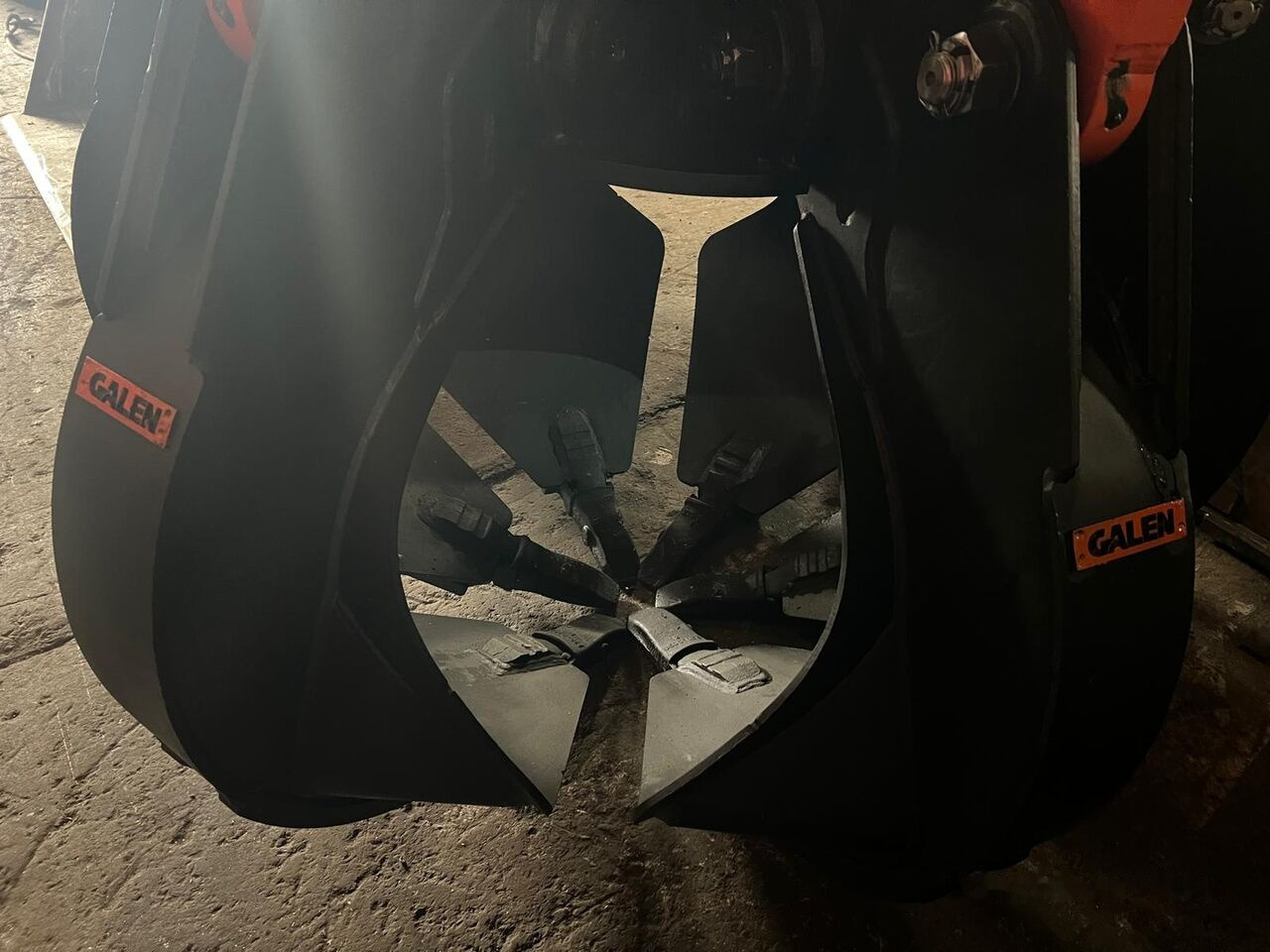 Mantsinen 200 Polyp Attachment - Garra de Máquina de construção: foto 3 Mantsinen 200 Polyp Attachment - Garra de Máquina de construção: foto 3