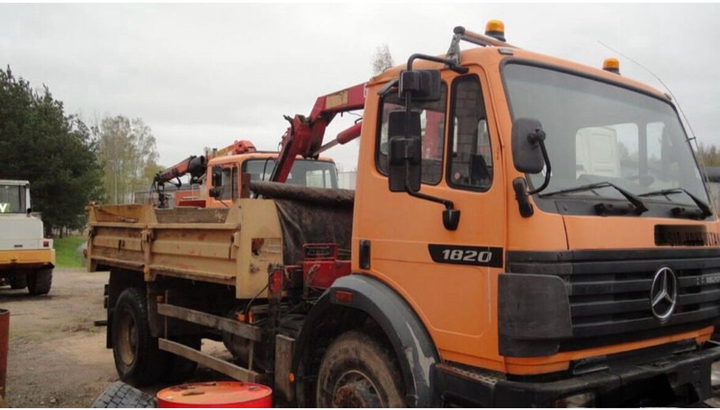 Mercedes-Benz 1820 - Caminhão basculante, Caminhão grua: foto 1 Mercedes-Benz 1820 - Caminhão basculante, Caminhão grua: foto 1