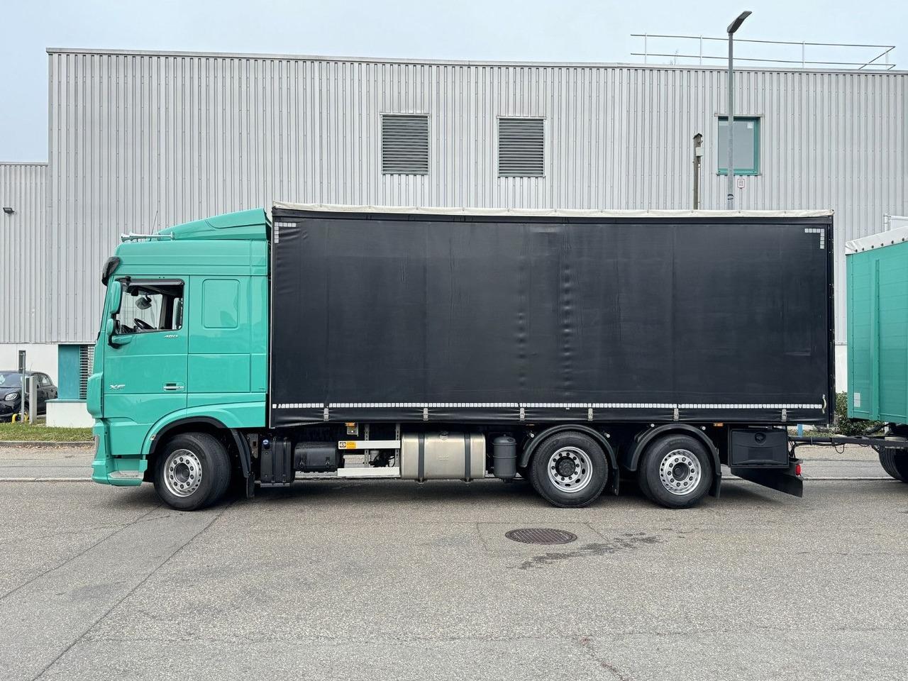 DAF XF480 6x2 Schiebeplane-Zug Bordwände Lenkachse - Caminhão com lona: foto 4 DAF XF480 6x2 Schiebeplane-Zug Bordwände Lenkachse - Caminhão com lona: foto 4