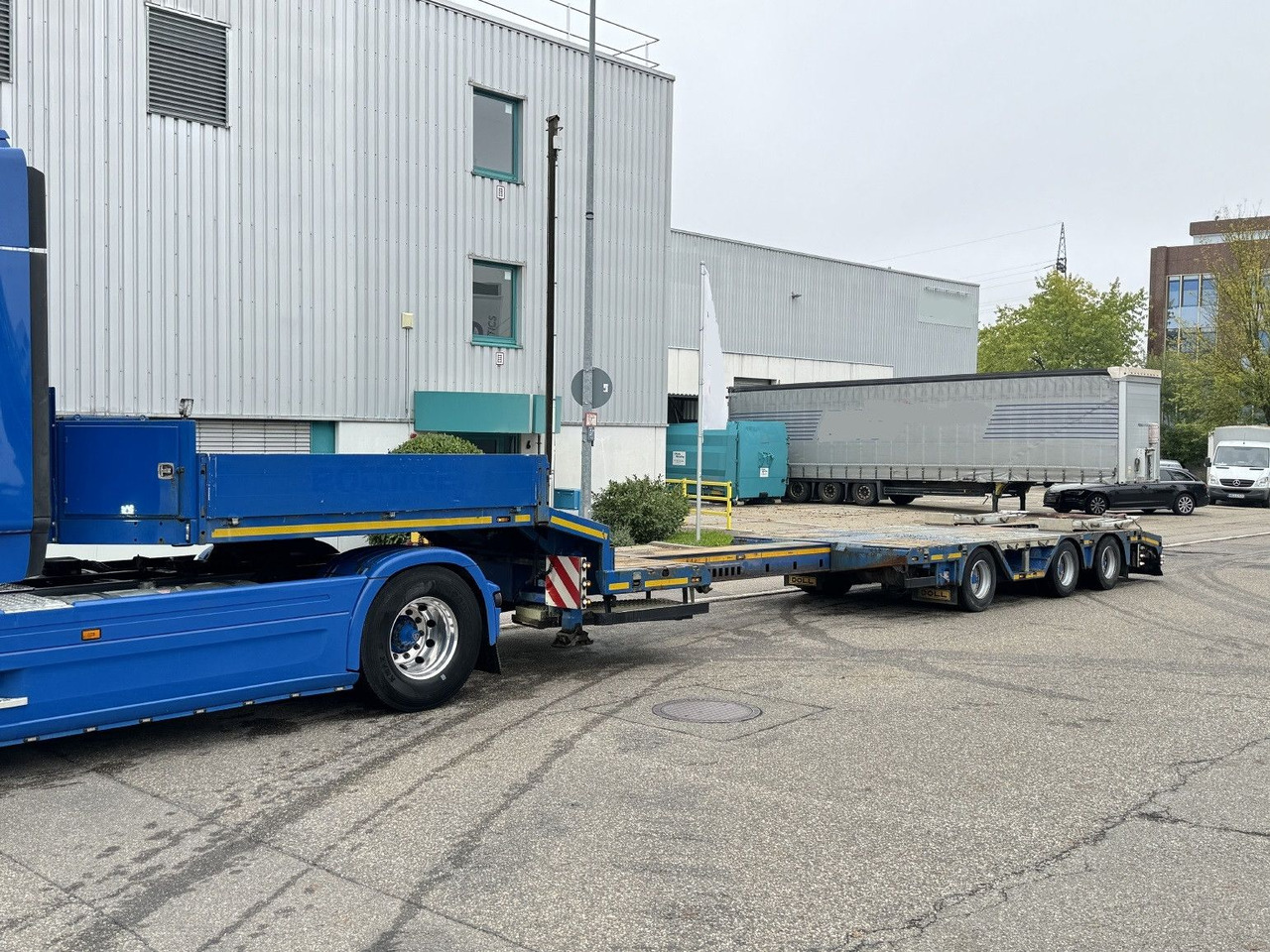 Doll S3L Tele-Tieflader+3,3m Radmulden Lift Lenkachse - Semireboque baixa: foto 1 Doll S3L Tele-Tieflader+3,3m Radmulden Lift Lenkachse - Semireboque baixa: foto 1