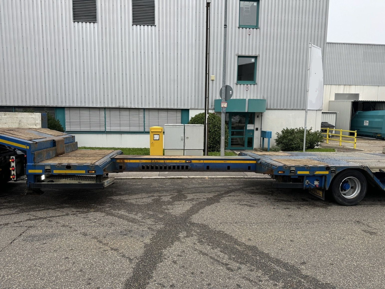 Doll S3L Tele-Tieflader+3,3m Radmulden Lift Lenkachse - Semireboque baixa: foto 4 Doll S3L Tele-Tieflader+3,3m Radmulden Lift Lenkachse - Semireboque baixa: foto 4