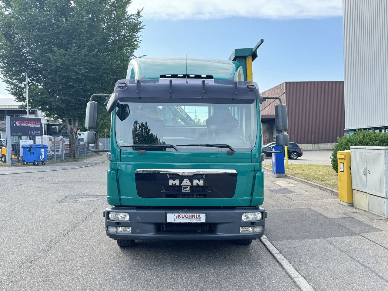 MAN TGL 12.250 Glastransport Kran PK9002 Funk Klima - Caminhão grua: foto 2 MAN TGL 12.250 Glastransport Kran PK9002 Funk Klima - Caminhão grua: foto 2