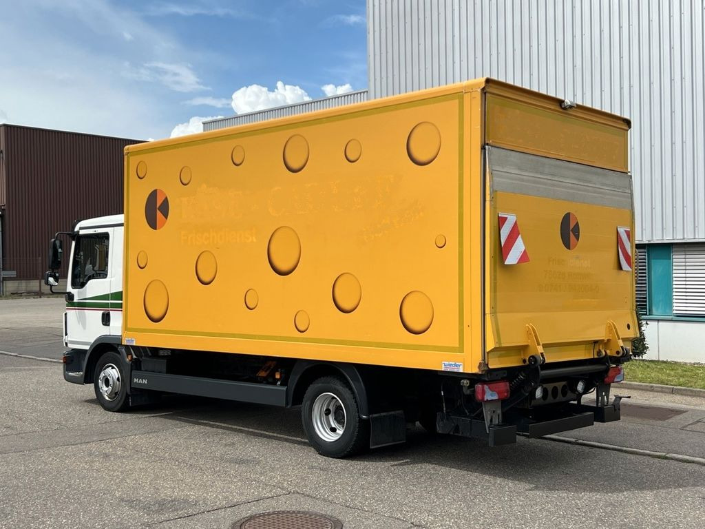 MAN TGL 8.220 Kühlkoffer 5,26m LBW Klima Luftgef. MAN TGL 8.220 Kühlkoffer 5,26m LBW Klima Luftgef. - Carrinha frigorífica: foto 5 MAN TGL 8.220 Kühlkoffer 5,26m LBW Klima Luftgef. MAN TGL 8.220 Kühlkoffer 5,26m LBW Klima Luftgef. - Carrinha frigorífica: foto 5