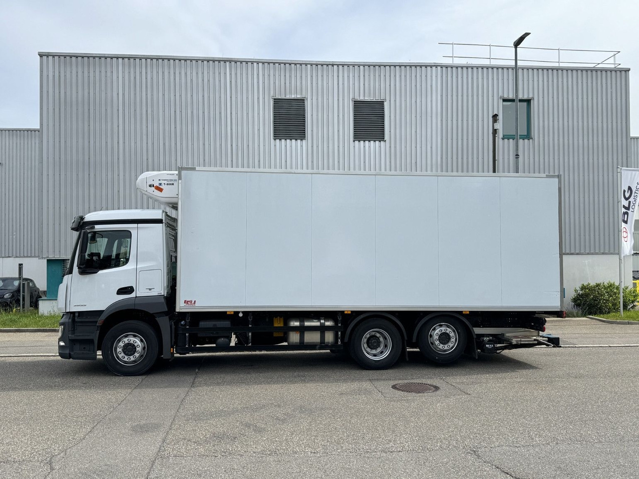 Mercedes-Benz Antos 2533L Kühlkoffer TK T-800R Lenkachse TOP - Caminhão frigorífico: foto 5 Mercedes-Benz Antos 2533L Kühlkoffer TK T-800R Lenkachse TOP - Caminhão frigorífico: foto 5