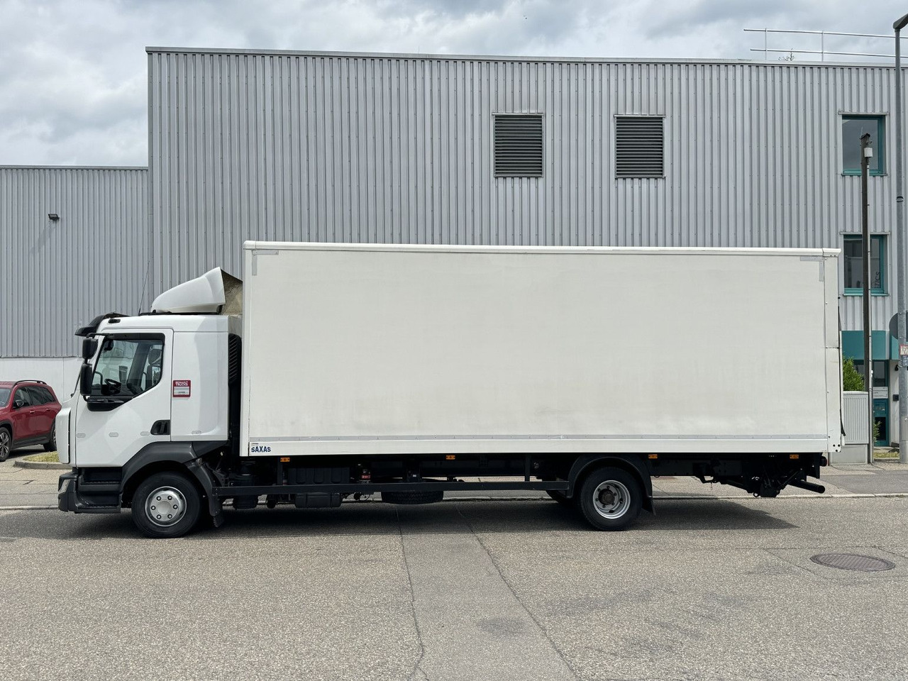 Renault D12-240 Koffer 7,3m AHK L-Haus Klima Luft - Caminhão furgão: foto 4 Renault D12-240 Koffer 7,3m AHK L-Haus Klima Luft - Caminhão furgão: foto 4