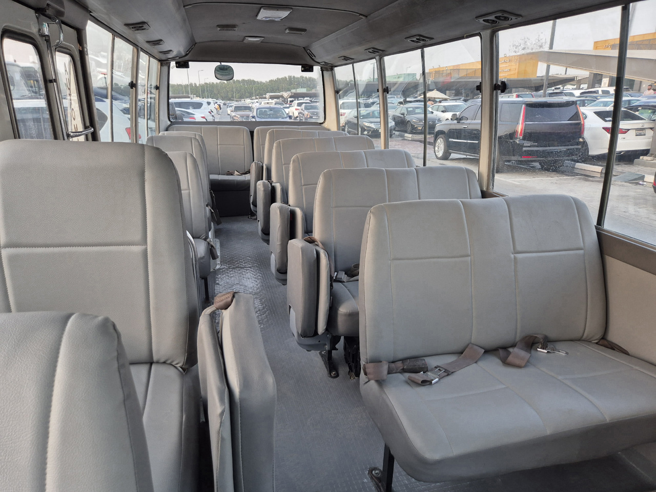 TOYOTA Coaster ... 25 places ...climatisé - Micro-ônibus, Furgão de passageiros: foto 5 TOYOTA Coaster ... 25 places ...climatisé - Micro-ônibus, Furgão de passageiros: foto 5