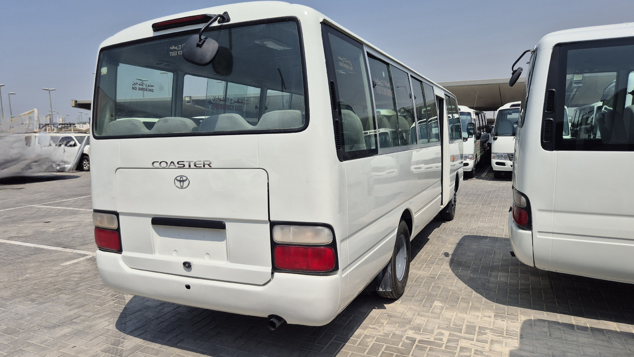 TOYOTA Coaster ... 30 places - Climatisé - Micro-ônibus, Furgão de passageiros: foto 3 TOYOTA Coaster ... 30 places - Climatisé - Micro-ônibus, Furgão de passageiros: foto 3
