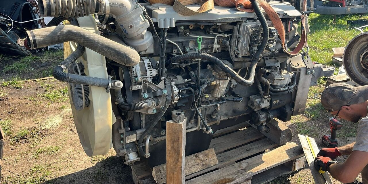 MAN D2676LF78 truck - Motor de Caminhão: foto 2 MAN D2676LF78 truck - Motor de Caminhão: foto 2