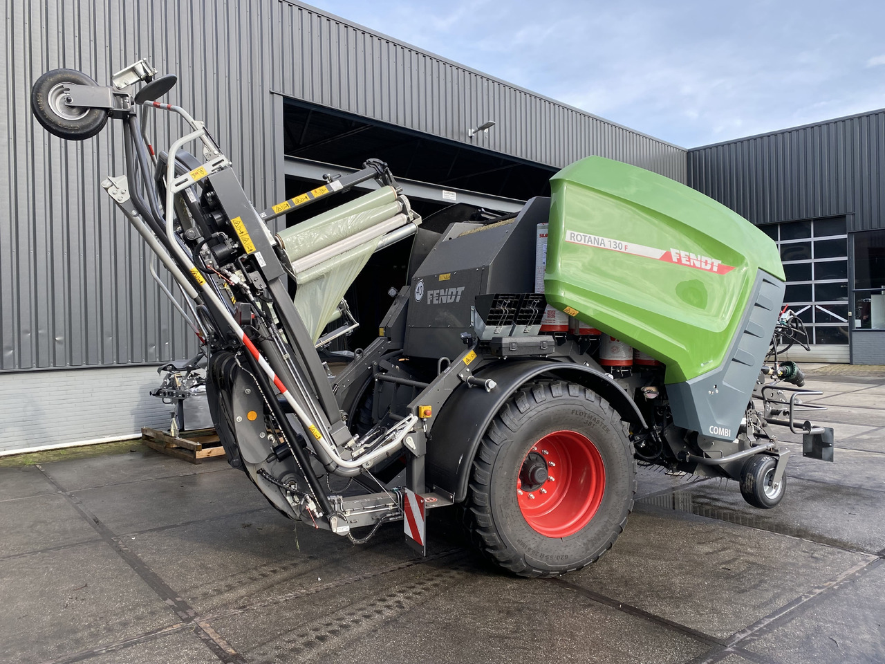 Fendt 130F Combi - Empacotador de fardos: foto 3 Fendt 130F Combi - Empacotador de fardos: foto 3
