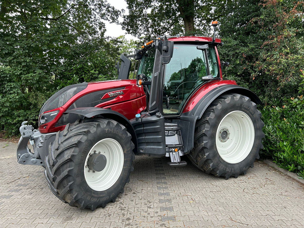 Trator Valtra T214 Direct: foto 1