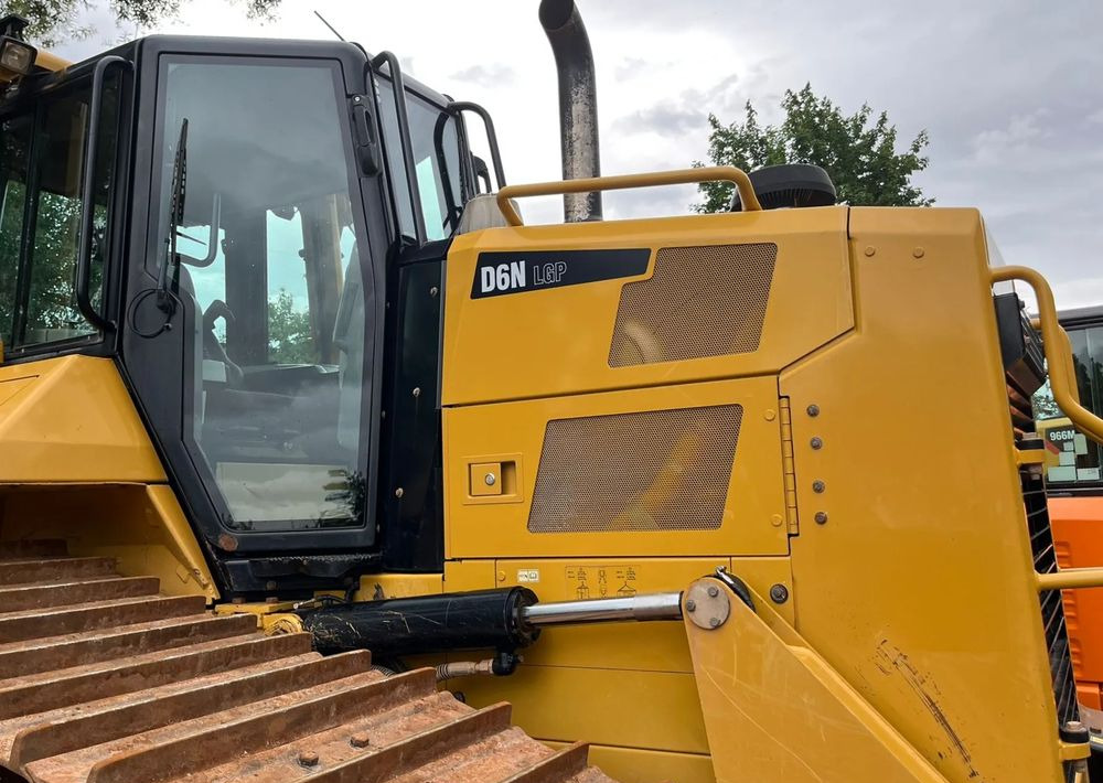 Caterpillar D6N LGP, 2019 ROK, 2100 MTH, ZRYWAK - Buldôzer: foto 4 Caterpillar D6N LGP, 2019 ROK, 2100 MTH, ZRYWAK - Buldôzer: foto 4