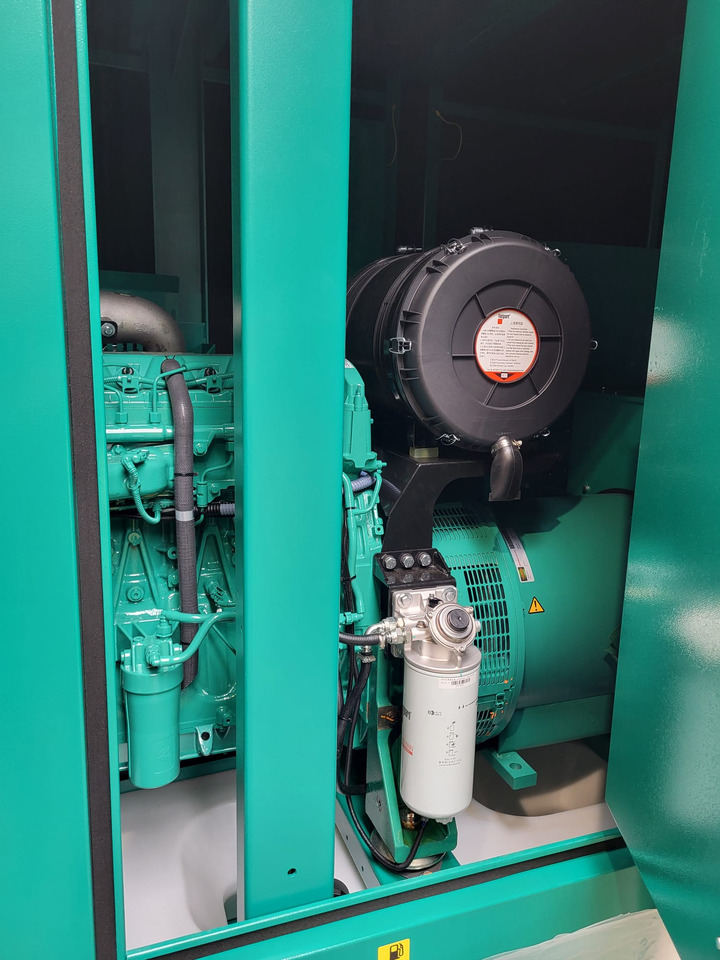 Cummins C450D5Q. 450KVA Generator. Brand new. - Gerador elétrico: foto 2 Cummins C450D5Q. 450KVA Generator. Brand new. - Gerador elétrico: foto 2