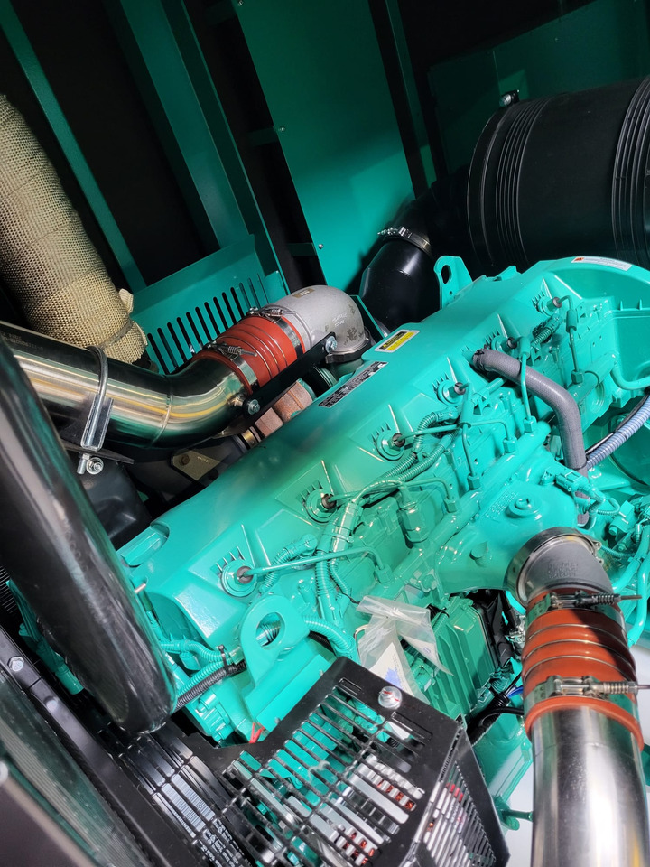 Cummins C450D5Q. 450KVA Generator. Brand new. - Gerador elétrico: foto 3 Cummins C450D5Q. 450KVA Generator. Brand new. - Gerador elétrico: foto 3