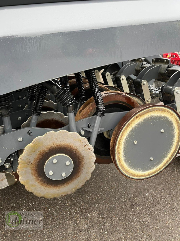 SKY Easydrill Fertisem 3020 HD - Semeadeira: foto 5 SKY Easydrill Fertisem 3020 HD - Semeadeira: foto 5