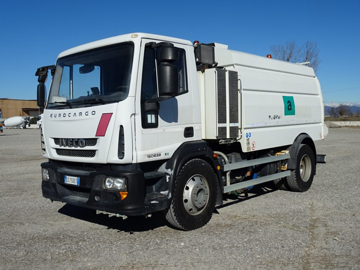 IVECO EUROCARGO 150E22 - Varredora urbana: foto 3 IVECO EUROCARGO 150E22 - Varredora urbana: foto 3