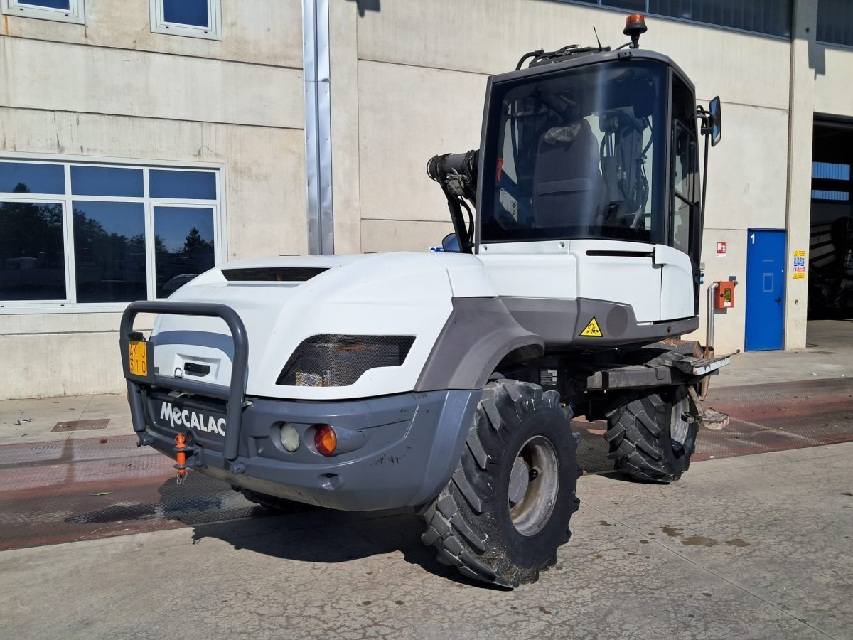 MECALAC 12MTX - Escavadeira de rodas: foto 1 MECALAC 12MTX - Escavadeira de rodas: foto 1