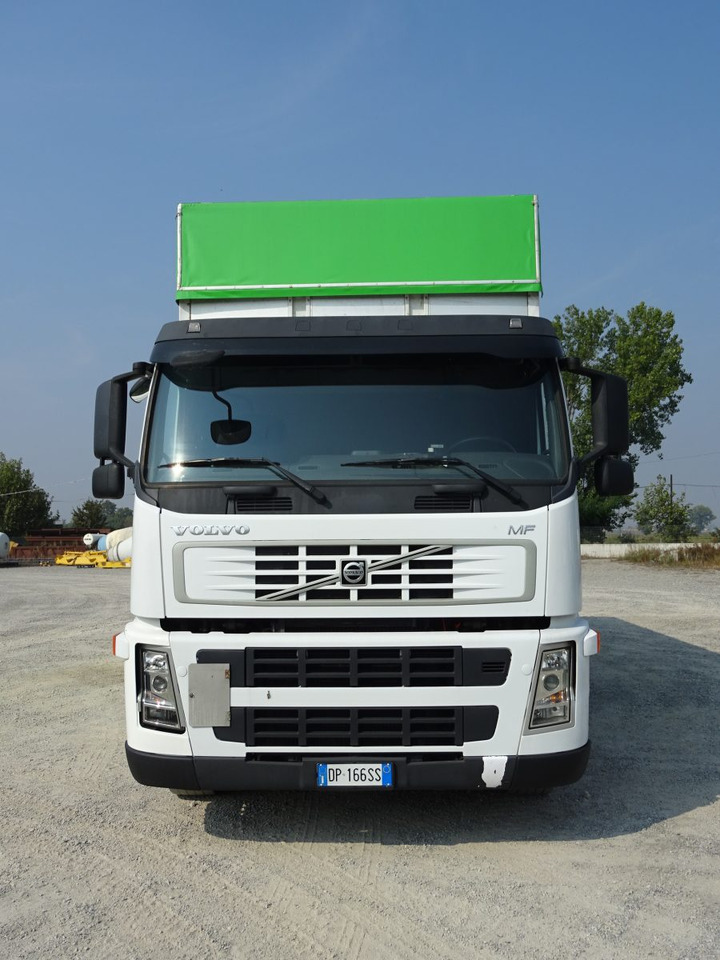 VOLVO FM9 R 62 - Caminhão com lona: foto 5 VOLVO FM9 R 62 - Caminhão com lona: foto 5