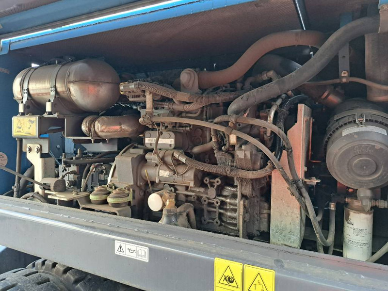 Manipulador de material para transporte de lixo Fuchs MHL 310: foto 9