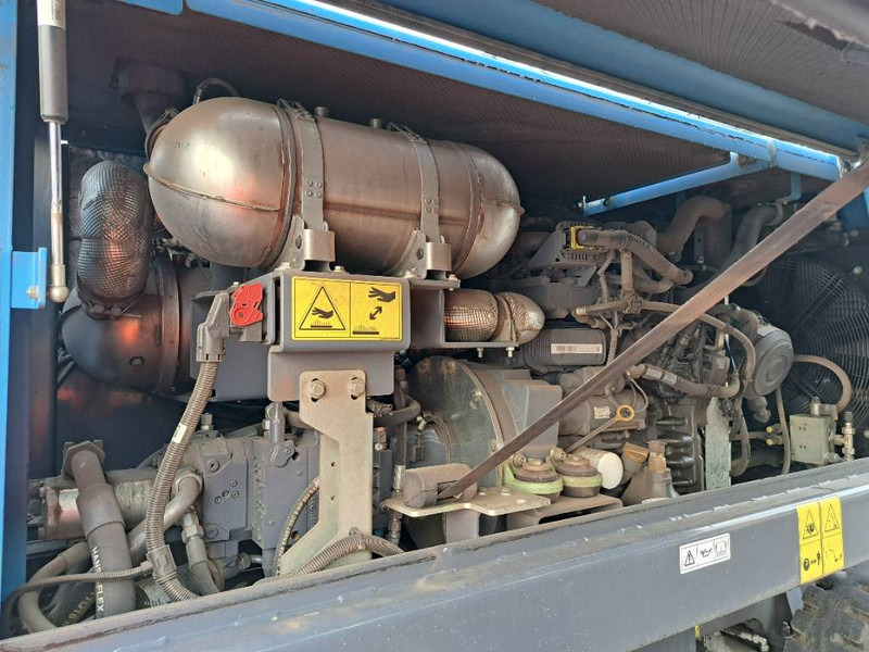 Manipulador de material para transporte de lixo Fuchs MHL 310: foto 10