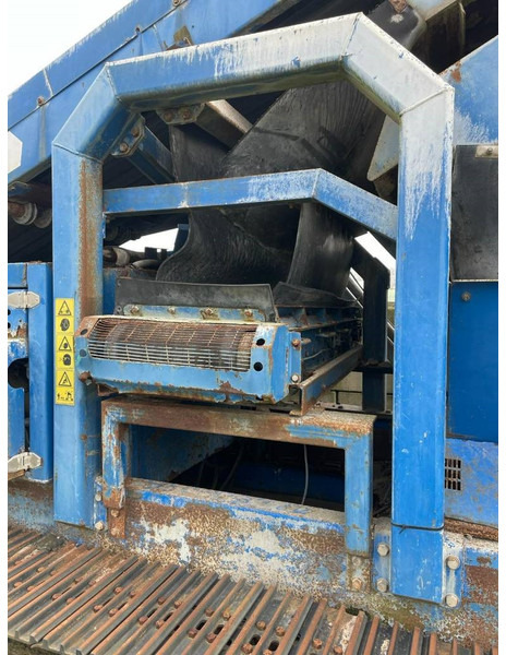 Powerscreen Magnet belt conveyor with frame 2100x - Máquina de construção: foto 2 Powerscreen Magnet belt conveyor with frame 2100x - Máquina de construção: foto 2