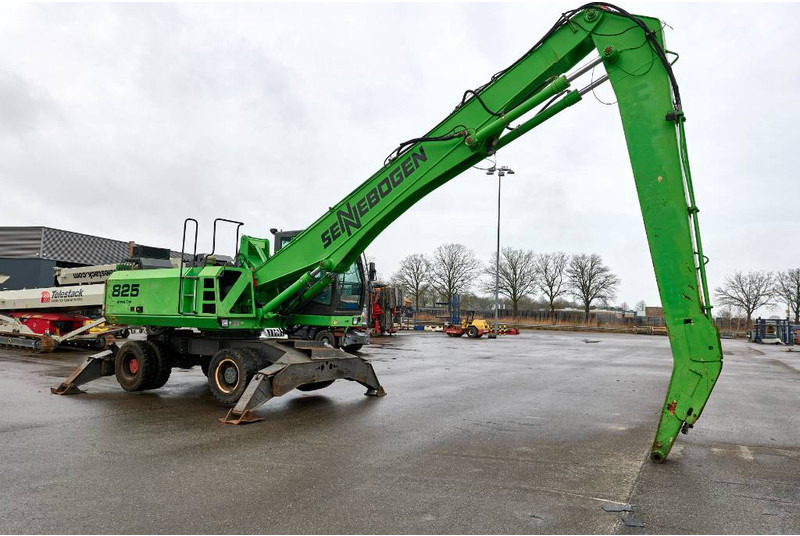 Sennebogen 825 M - Manipulador de material: foto 4 Sennebogen 825 M - Manipulador de material: foto 4