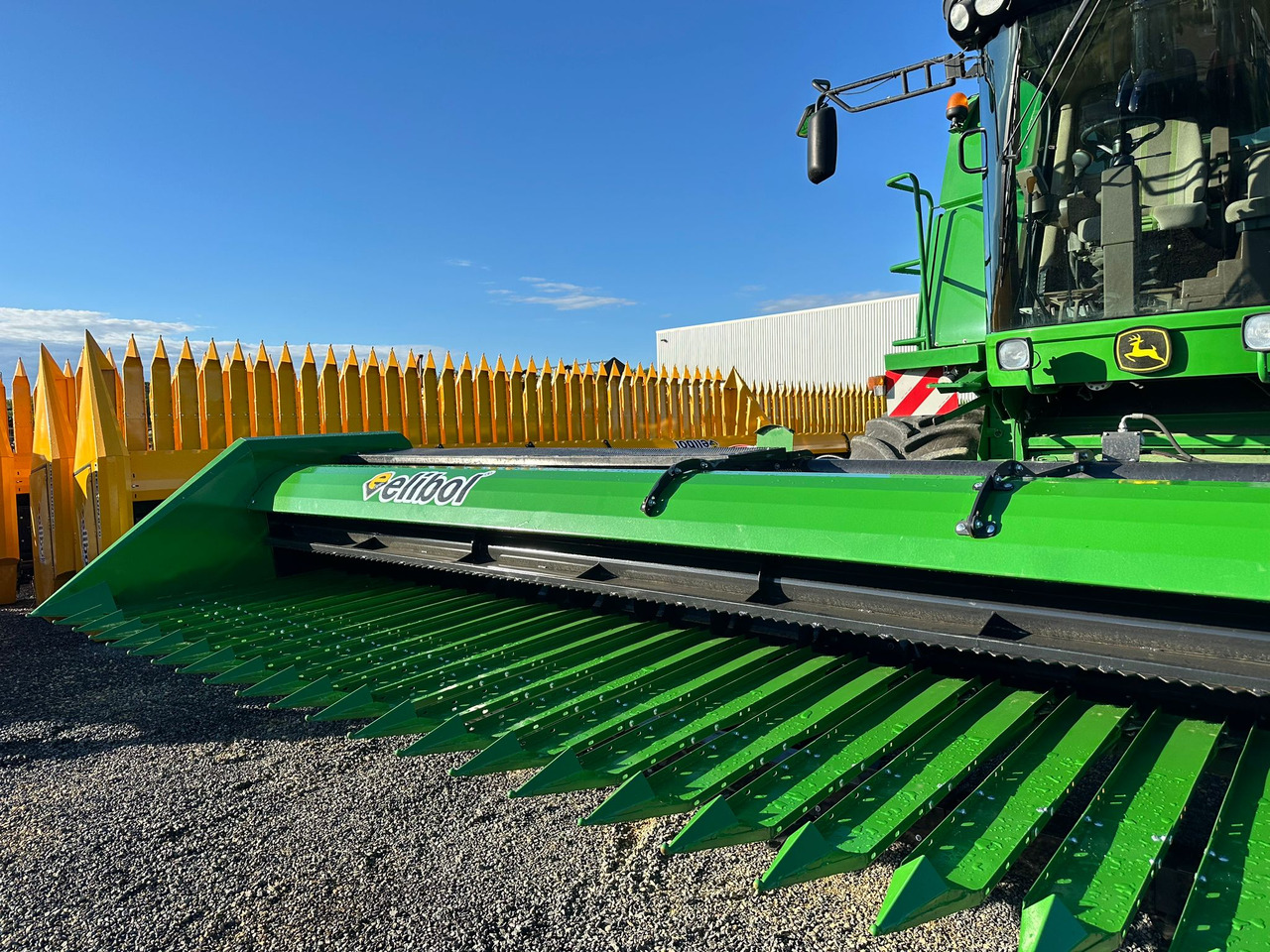 ELİBOL FREESUN 820 ROW INDEPENDENT SUNFLOWER HEADER - Plataforma para colher girassol: foto 1 ELİBOL FREESUN 820 ROW INDEPENDENT SUNFLOWER HEADER - Plataforma para colher girassol: foto 1
