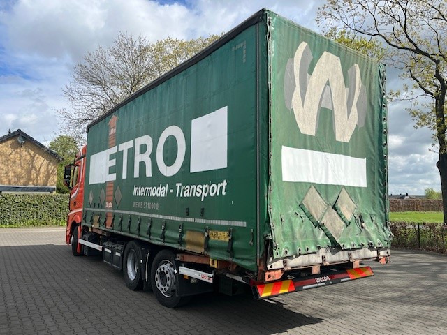 Mercedes Benz Actros 2642 6x2 Mega BDF met zeilbak - Caminhão com lona: foto 4 Mercedes Benz Actros 2642 6x2 Mega BDF met zeilbak - Caminhão com lona: foto 4