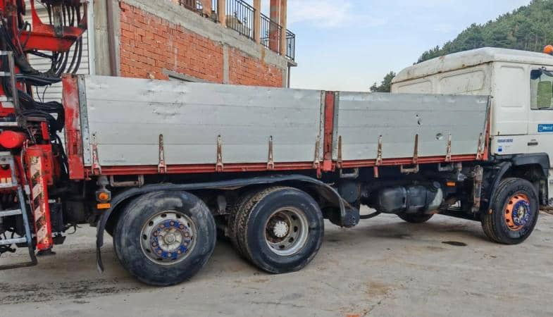 MAN 19.422 Truck with crane - Caminhão grua: foto 4 MAN 19.422 Truck with crane - Caminhão grua: foto 4