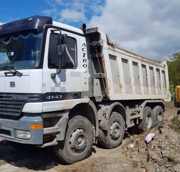 MERCEDES-BENZ Actros 4143 - Caminhão basculante: foto 2 MERCEDES-BENZ Actros 4143 - Caminhão basculante: foto 2