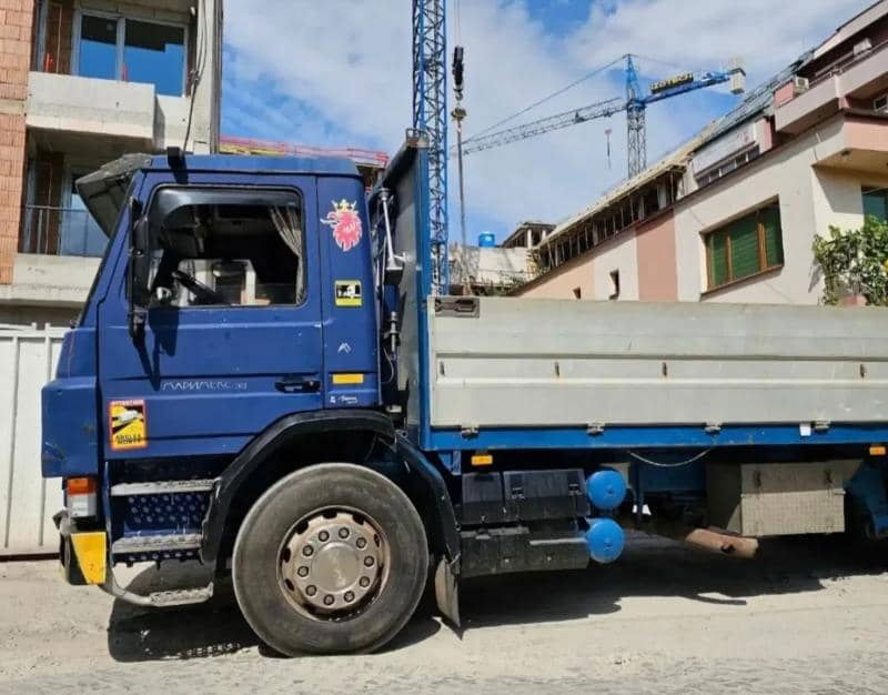 Scania 93 Carne - Caminhão grua: foto 3 Scania 93 Carne - Caminhão grua: foto 3