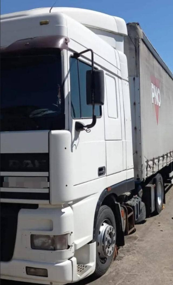 DAF XF 95 - Tractor: foto 2 DAF XF 95 - Tractor: foto 2